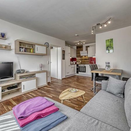 Ferienwohnung Fernblick Neukirchen vorm Wald Bagian luar foto